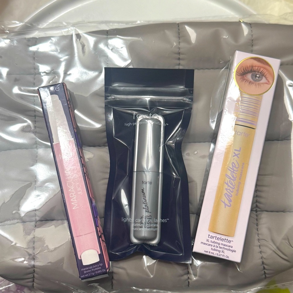 Tarte Set Maracuja Juicy Lip Balm Tartelette XL Lights Camera LASHES mascara bag